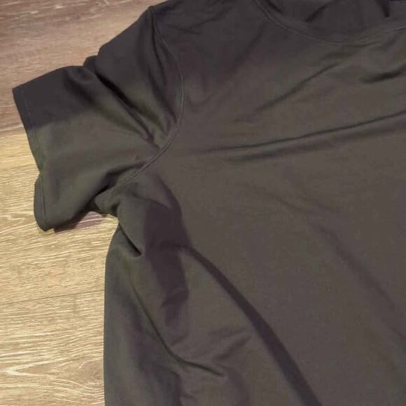 Lululemon top size 2x top - Picture 3 of 5